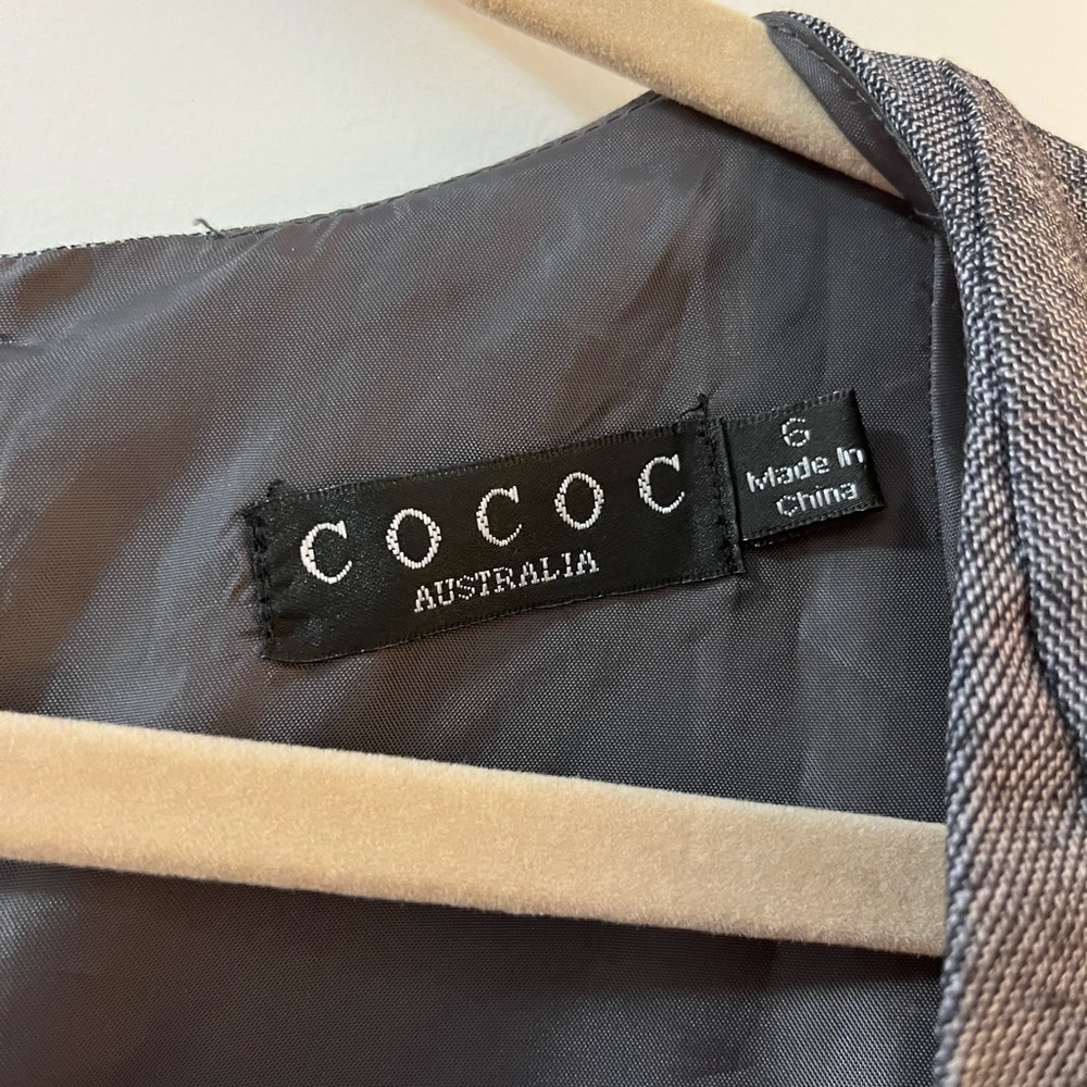 Cococ Sheath Dress - Picture 4 of 5